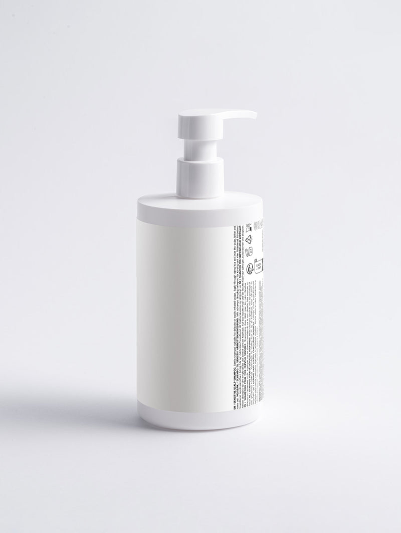 Witte pompfles shampoo voor de gevoelige hoofdhuid